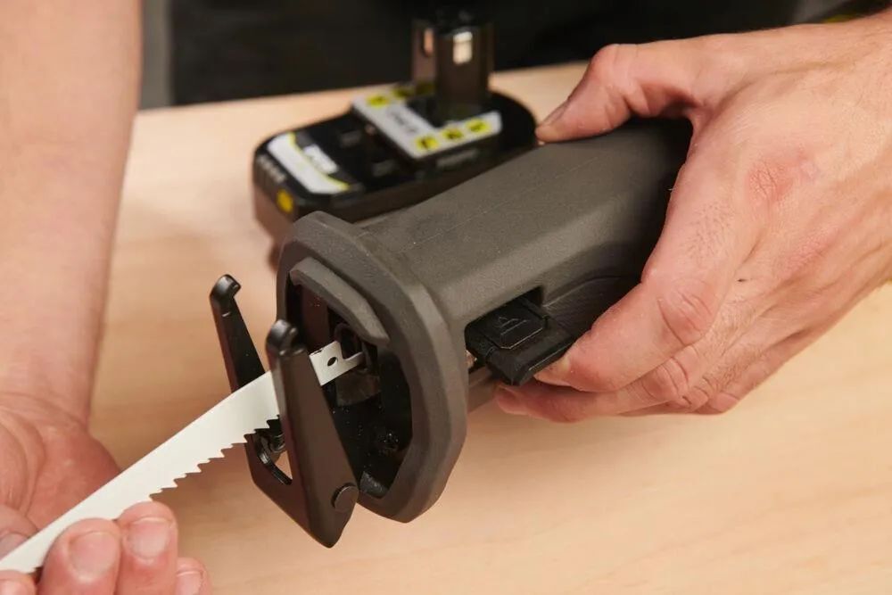 Пила Ryobi RRS18BL0 без АКБ и ЗУ