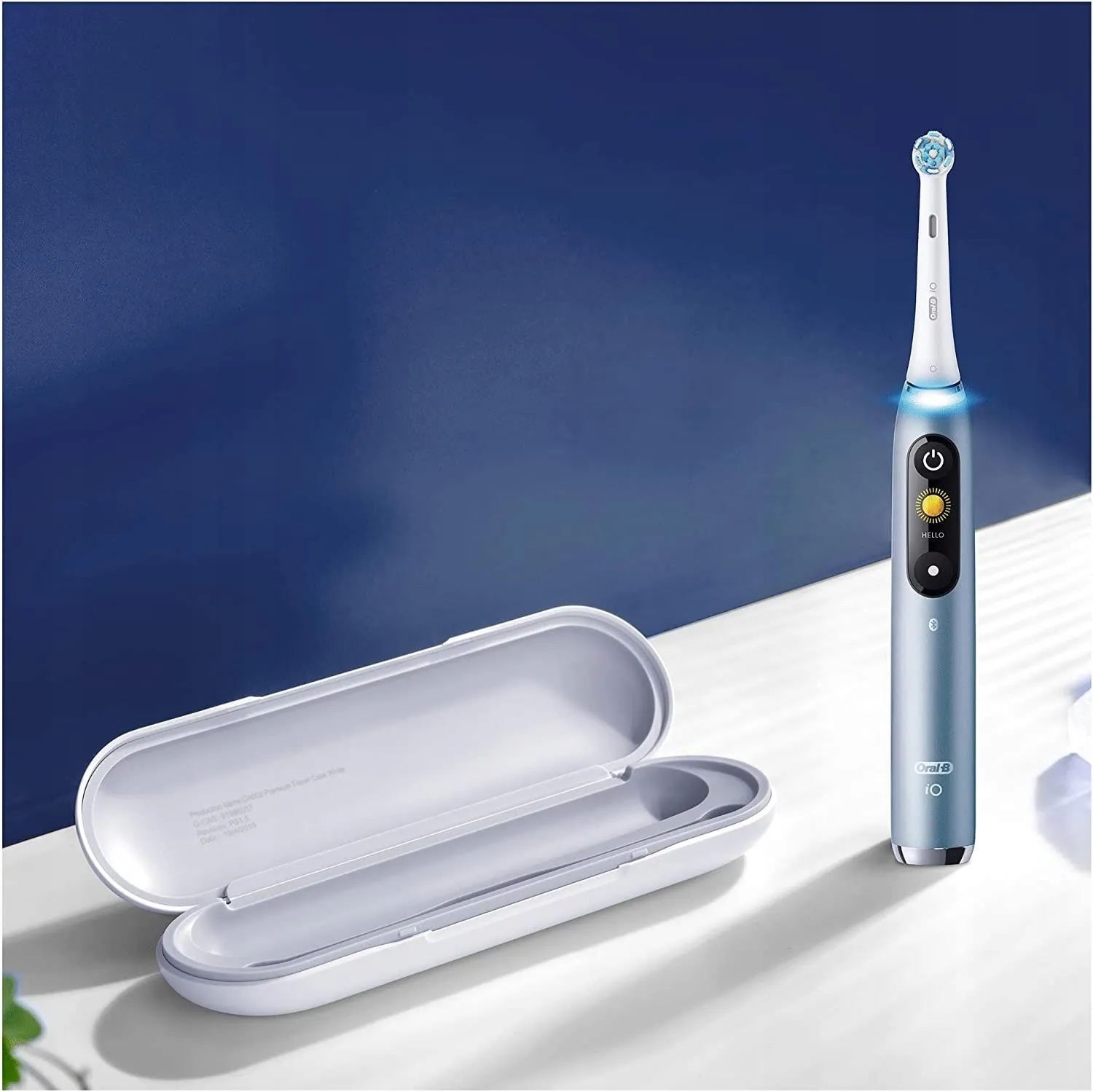 Электрическая зубная щетка Oral-B iO 9 Aqua Marine Special Edition