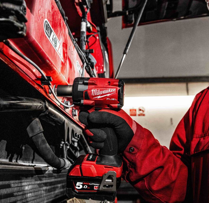 Ударный гайковерт Milwaukee M18FiW2F120 без аккумуляторов и ЗУ 4933498058