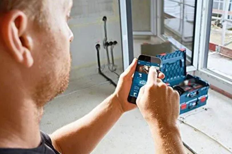 Аккумуляторный шуруповерт Bosch GSR 18V-110 C Professional (06019G010A)