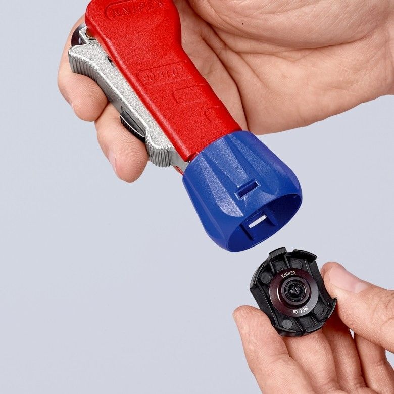 Роликовый труборез Knipex TubiX KN-903102SB 6 - 35 мм красный
