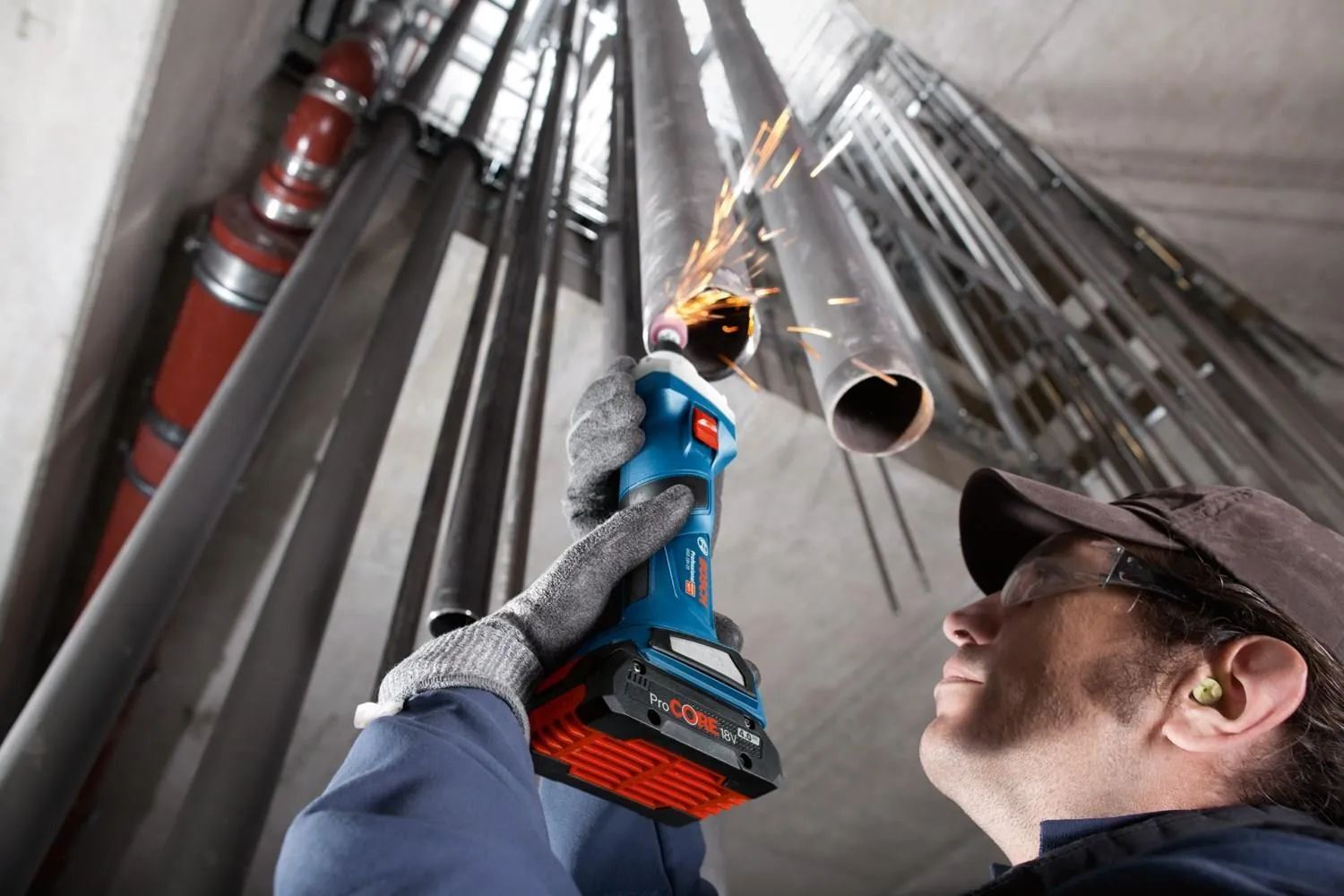 Аккумуляторная прямошлифовальная машина Bosch GGS 18V-20 Professional (06019B5401)