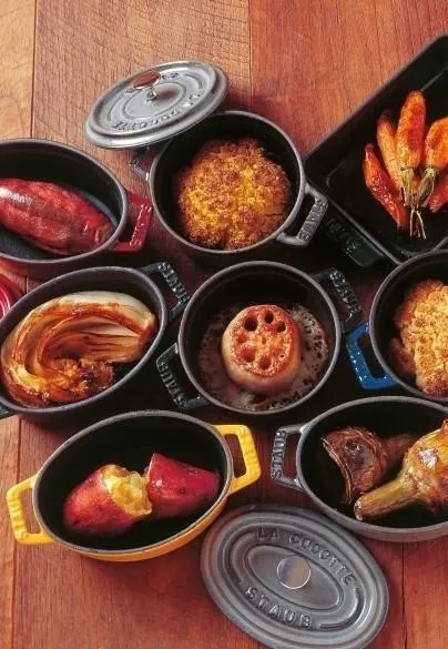 Чугунная овальная кастрюля Staub Cocotte Ø 37 см, матовая чёрная 40509-370-0