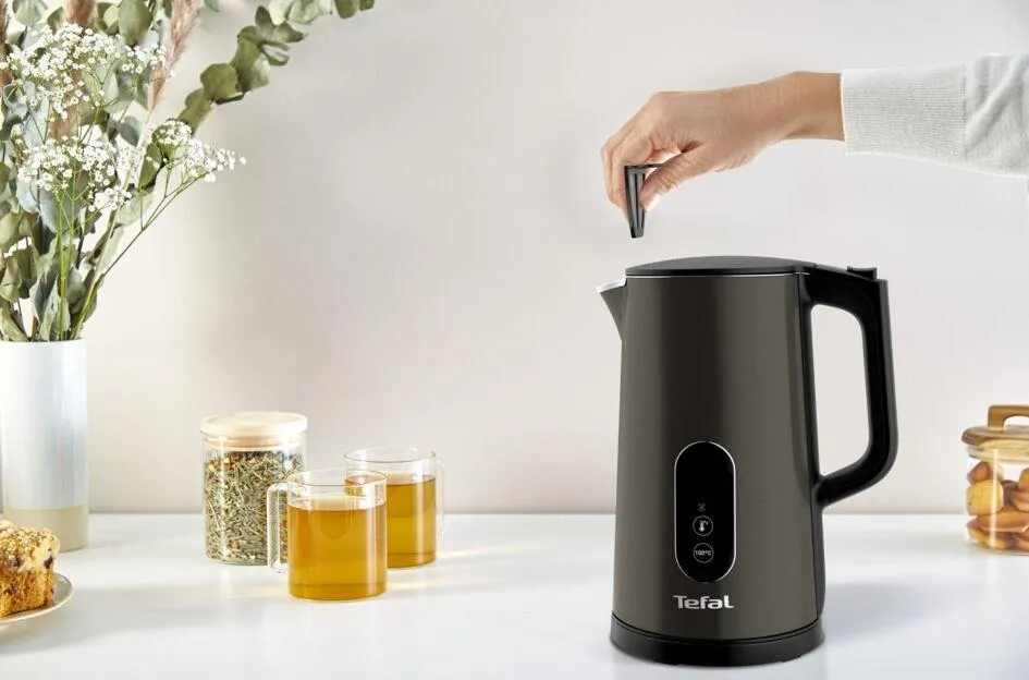 Электрический чайник Tefal KI831E