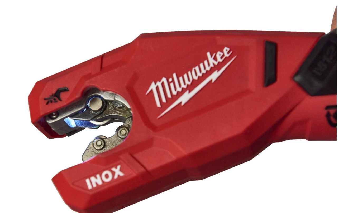 Труборез Milwaukee M12 PCSS0 без аккумулятора и ЗУ 4933479241