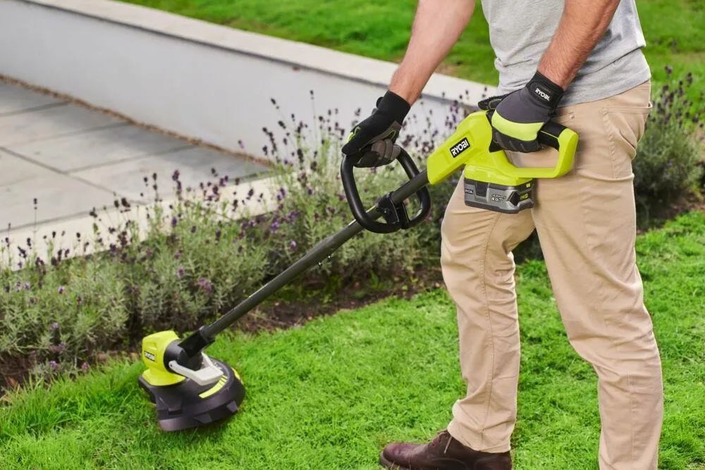 Аккумуляторный триммер RYOBI RY18LT33B-0 18V, 33 см, без АКБ и ЗУ