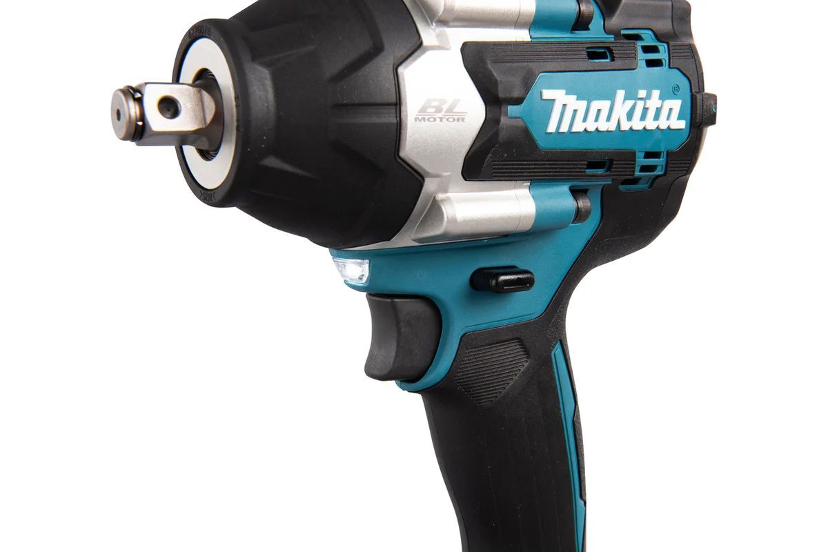 Ударный гайковёрт Makita DTW701Z 18V без АКБ и ЗУ