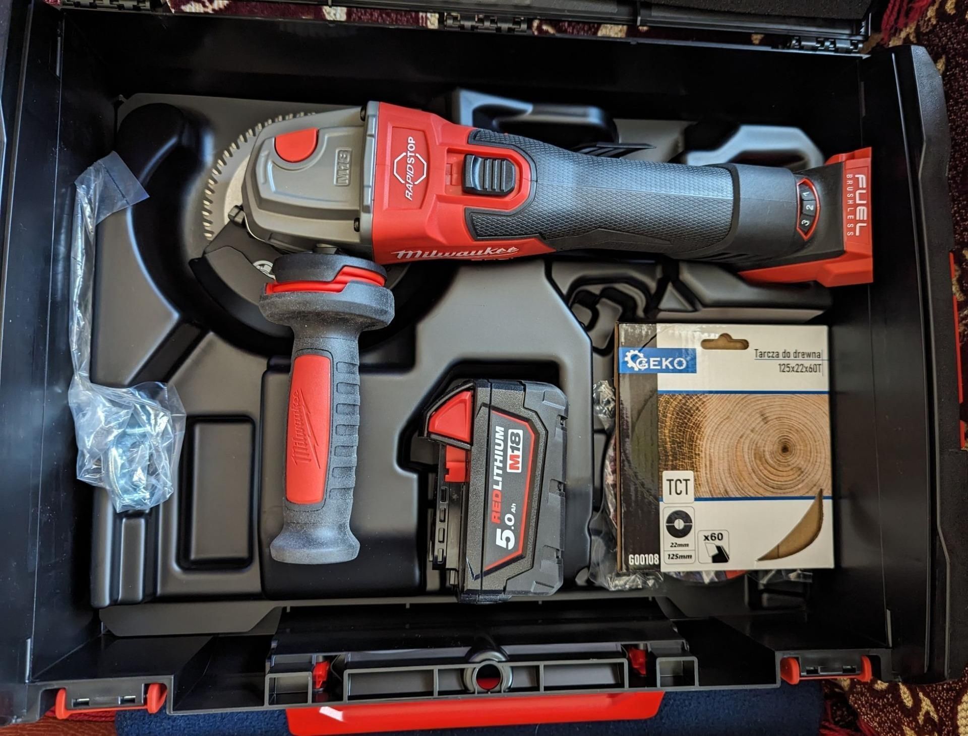 Угловая шлифмашина Milwaukee M18 FUEL FSAGV125XB-0X 125 мм в кейсе 4933478436