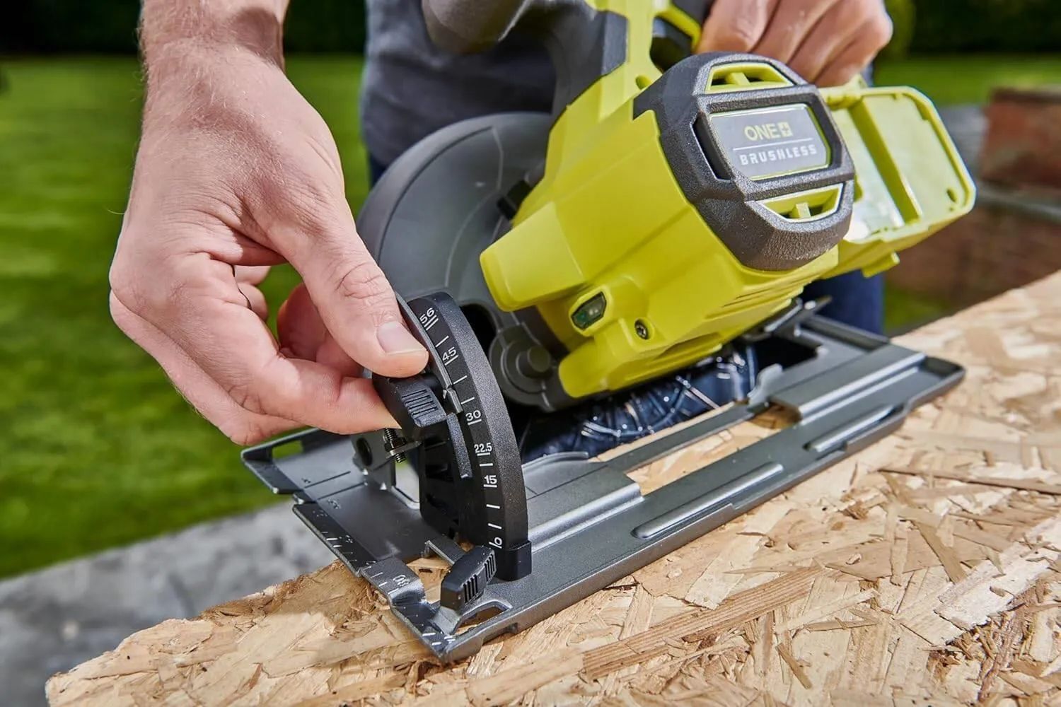 Циркулярная пила Ryobi RCS18BL0 5133006496
