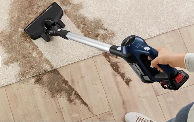 Вертикальный пылесос Bosch Serie 6 Unlimited BBS611PCK