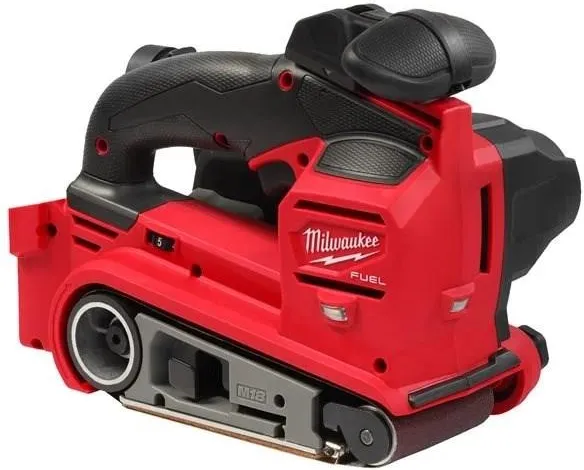 Аккумуляторная ленточная шлифмашинка Milwaukee M18 FBTS75-0 18 В, без АКБ и ЗУ
