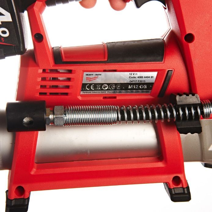 Смазочный пистолет Milwaukee M12 GG401B с 4,0 Ah 4933441675