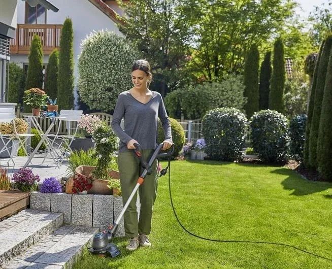 Электрический триммер Gardena ComfortCut 550/28 9872-20