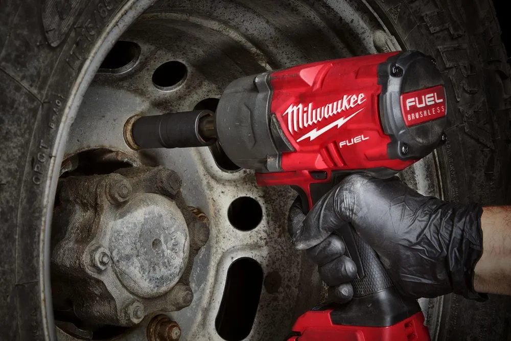 Аккумуляторный ударный гайковёрт Milwaukee M18 ONEFHIWF12E-0X 18 В, без АКБ и ЗУ