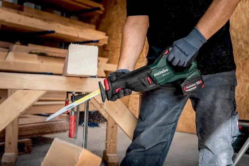 Пила сабельная аккумуляторная Metabo SSEP 18 LT 601616840 в кейсе metaBOX без акб и зу