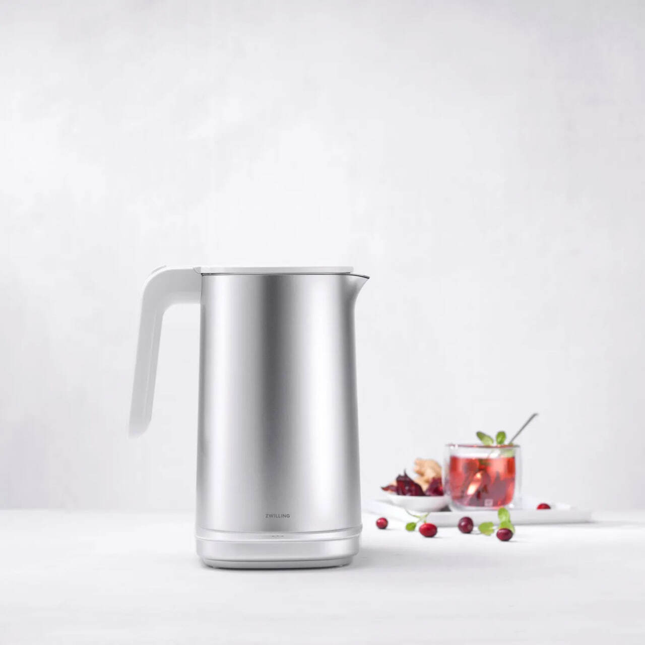 Электрический чайник Pro Zwilling Enfinigy 1,5 л 53005-000-0, серебристый
