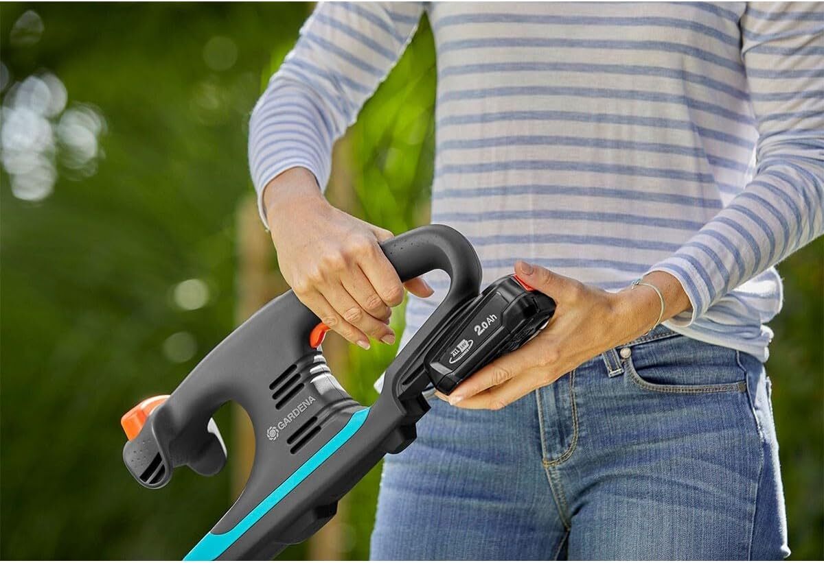 Аккумуляторные ножницы Gardena EasyCut 14733-20