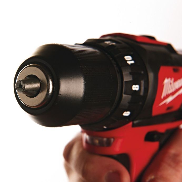 Шуруповёрт-дрель Milwaukee M12 BDD202C с 2 2.0 Ah акб, ЗУ и в кейсе 4933464615