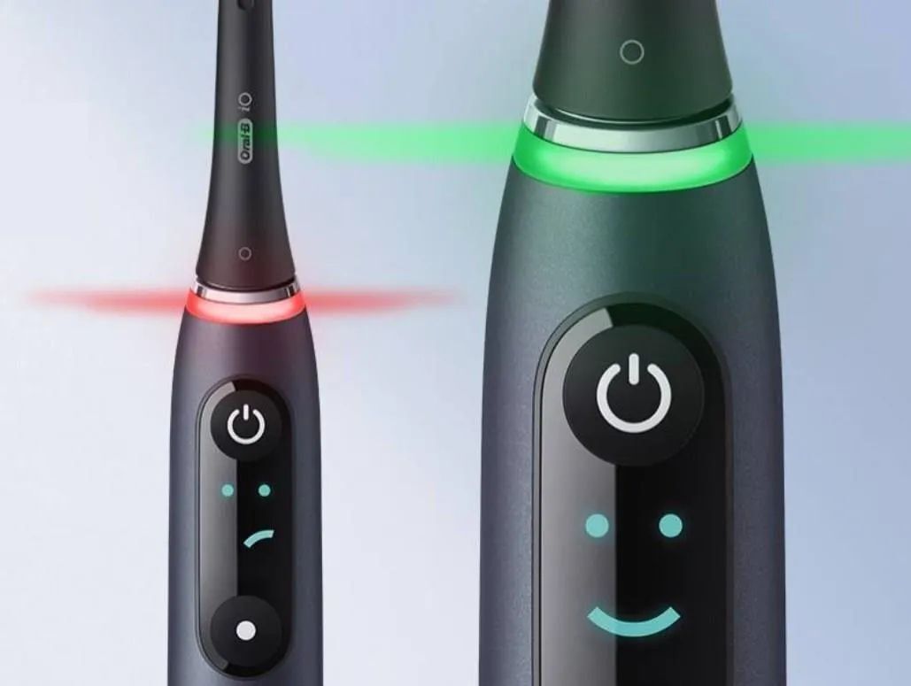 Электрическая зубная щетка Oral-B iO 7 Plus Edition Black