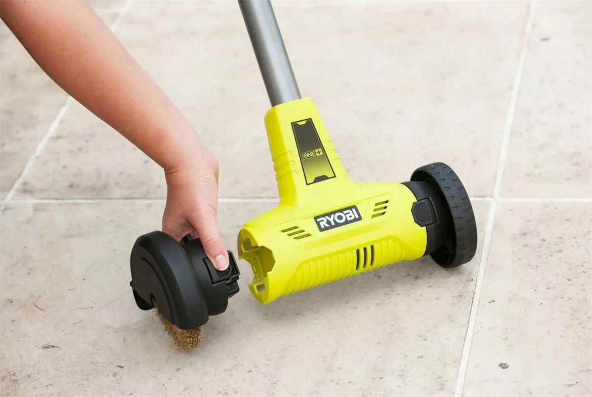 Щеточная машина RYOBI ONE+ RY18PCA-0 без АКБ и ЗУ