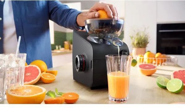 Мясорубка Bosch Serie 6 MultiPower (MFWS670B)
