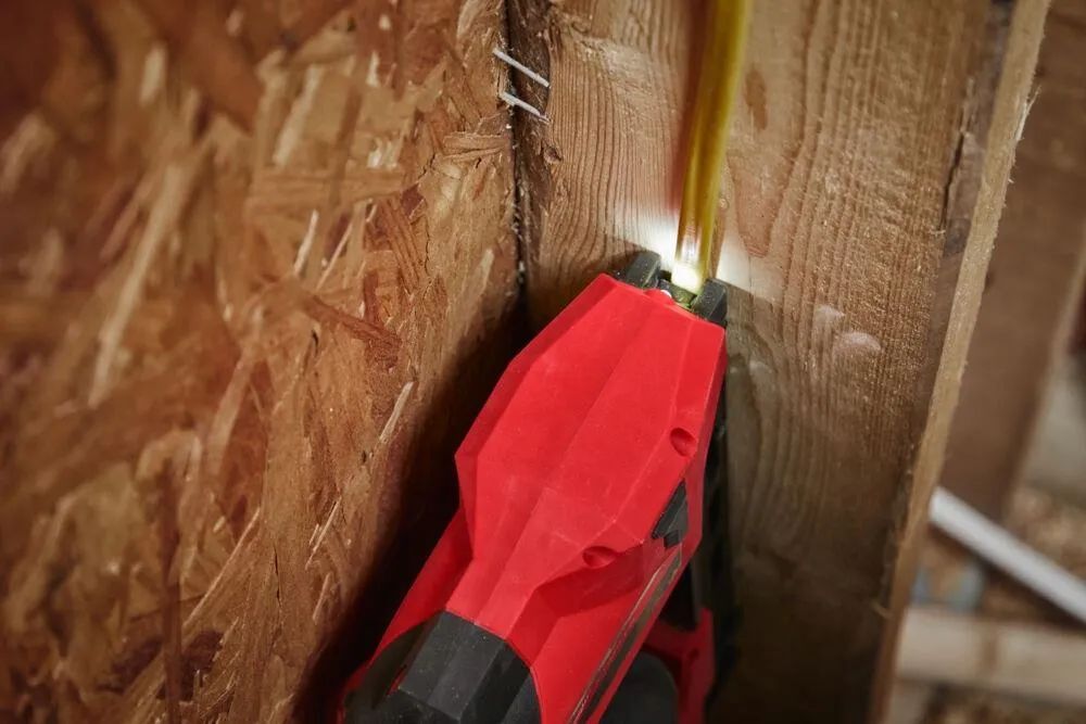 Степлер-шнекер Milwaukee M12 BCST-0 без акб и ЗУ 4933480488