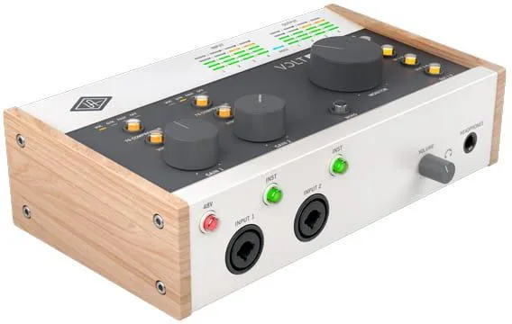 USB-аудиоинтерфейс Universal Audio Volt 476