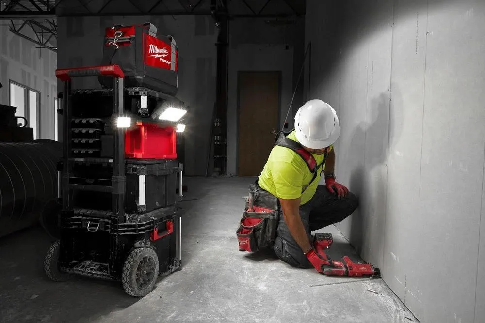 Аккумуляторный фонарь-маяк Milwaukee M18 POALC-0 18 В, без АКБ и ЗУ