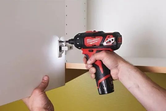 Дрель-шуруповёрт Milwaukee M12 BD-0 без акб и ЗУ 4933441910