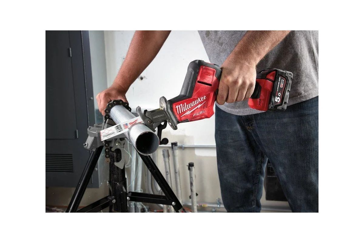 Сабельная пила Milwaukee M18 FHZ-0X без акб и ЗУ в кейсе 4933459887