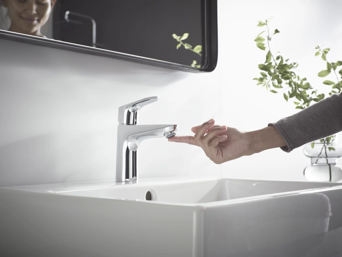 Смеситель для раковины Hansgrohe 100 Фокус 31517000 хром