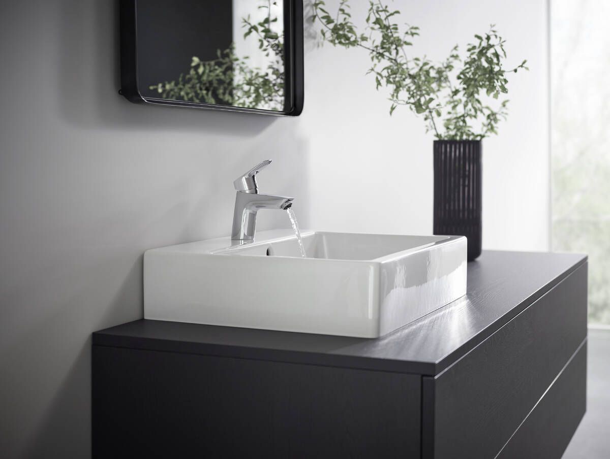 Смеситель для раковины Hansgrohe Logis 70 хром 71074000