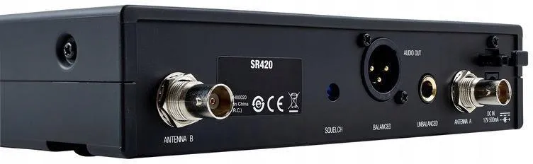 Беспроводная вокальная радиосистема AKG WMS420 Vocal/U2