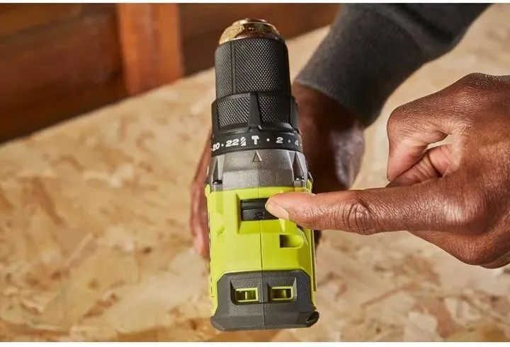 Ударная дрель Ryobi RPD18BL1 2 АКБ и ЗУ
