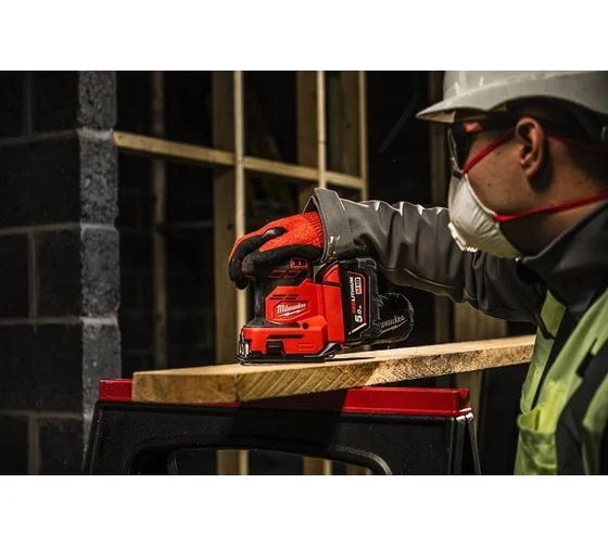 Орбитальная шлифмашина Milwaukee M18 BQSS-0 без акб и ЗУ 4933479966