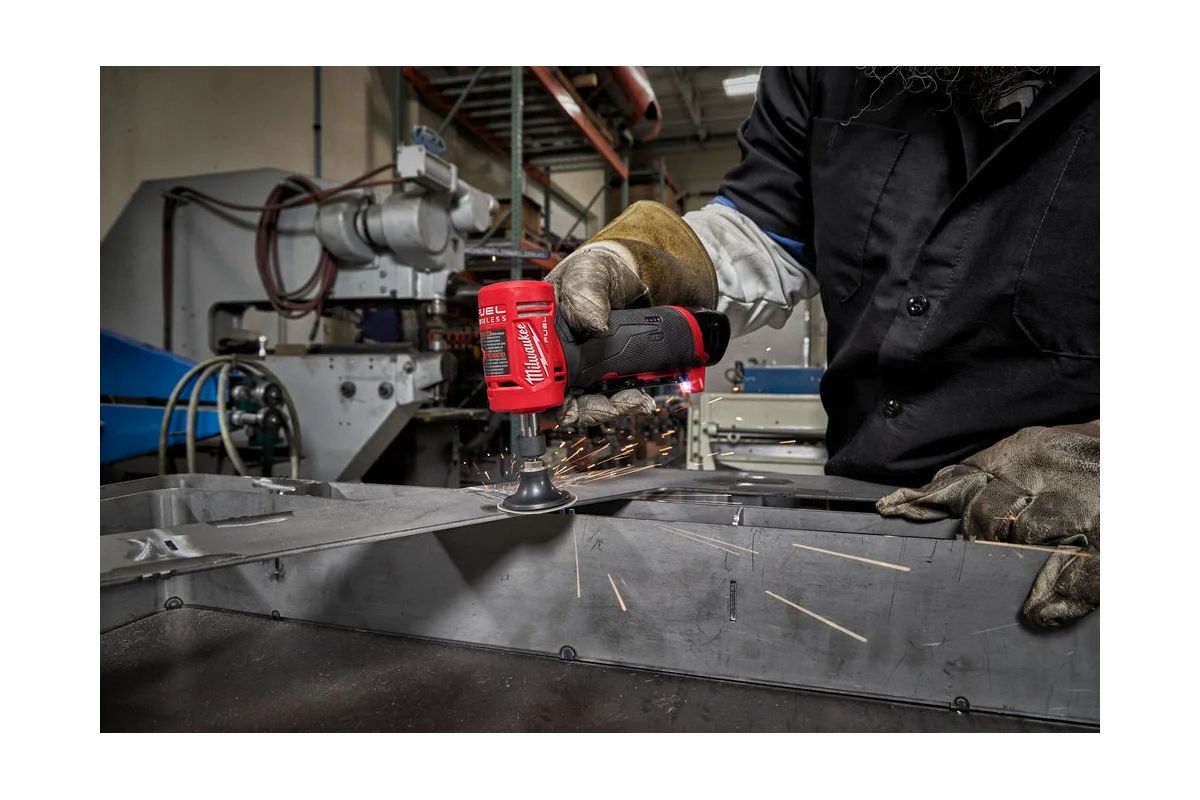 Угловая шлифмашина Milwaukee M12 FDGA-0 без акб и ЗУ 4933471438