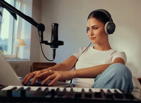 Беспроводные наушники Beyerdynamic DT 270 PRO