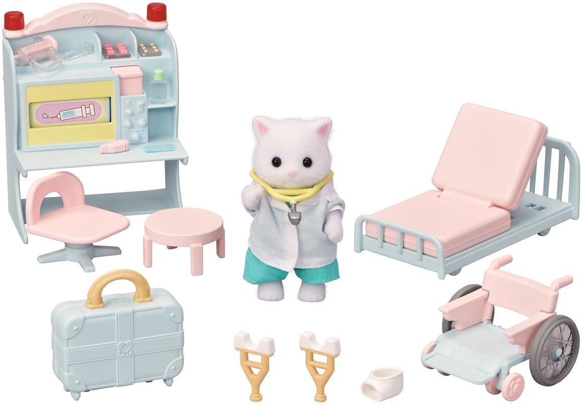 Sylvanian Families Игровой набор Деревенский доктор 5705 с 3 лет