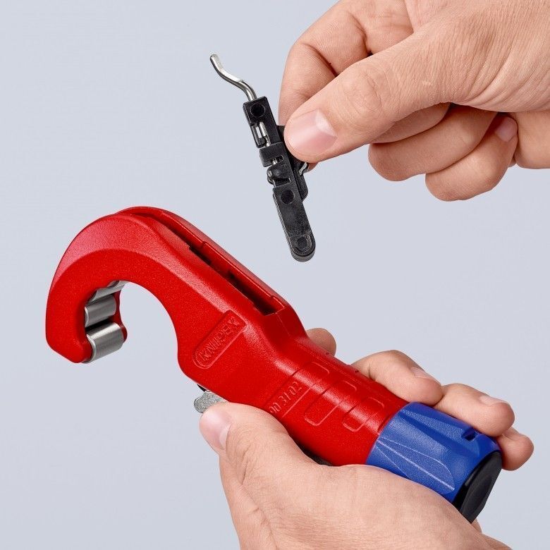 Роликовый труборез Knipex TubiX KN-903102SB 6 - 35 мм красный