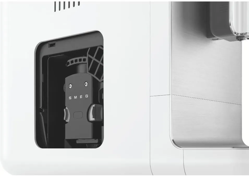 Кофемашина Smeg BCC12, белая