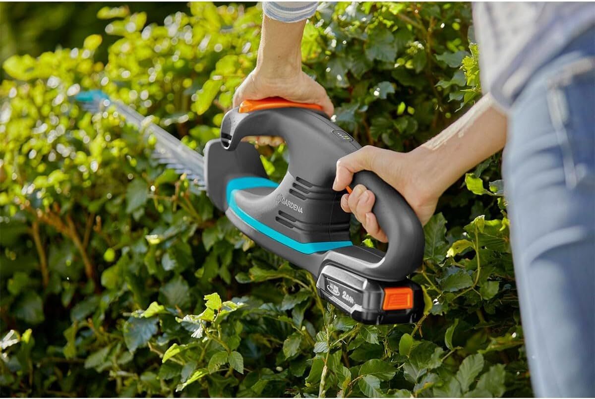 Аккумуляторные ножницы Gardena EasyCut 14733-20