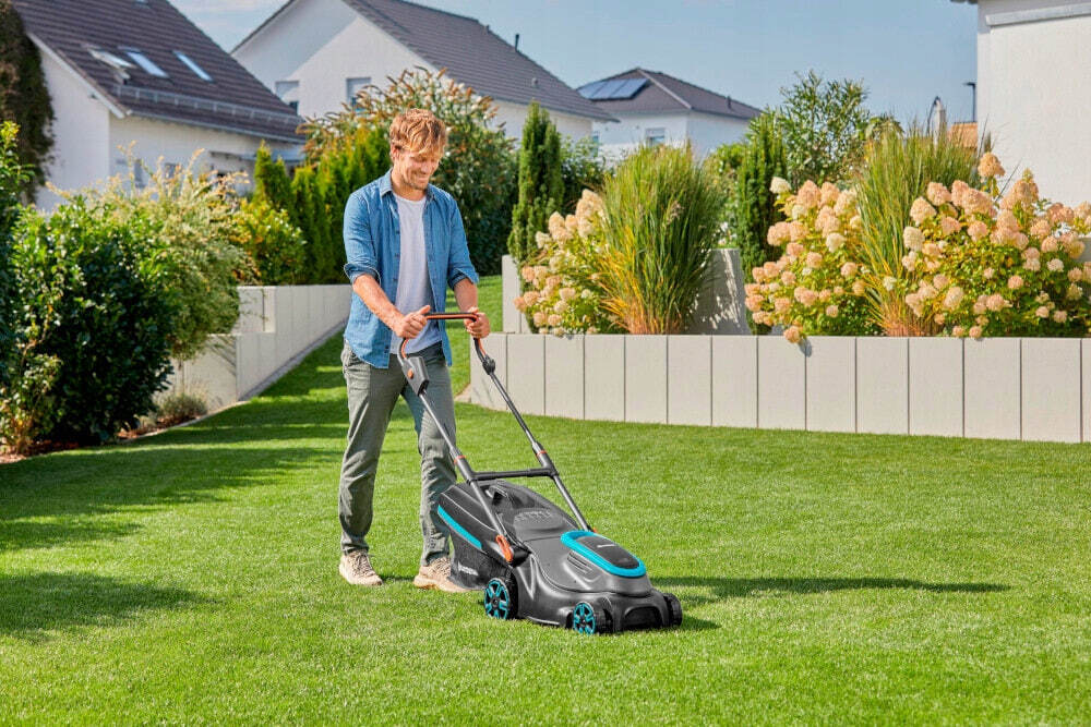 Аккумуляторная газонокосилка Gardena Powermax 37/36V P4A 1463855