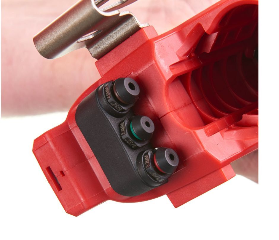Заклепочник Milwaukee M12 BPRT201X 1х3,0 Ah и ЗУ 4933464405
