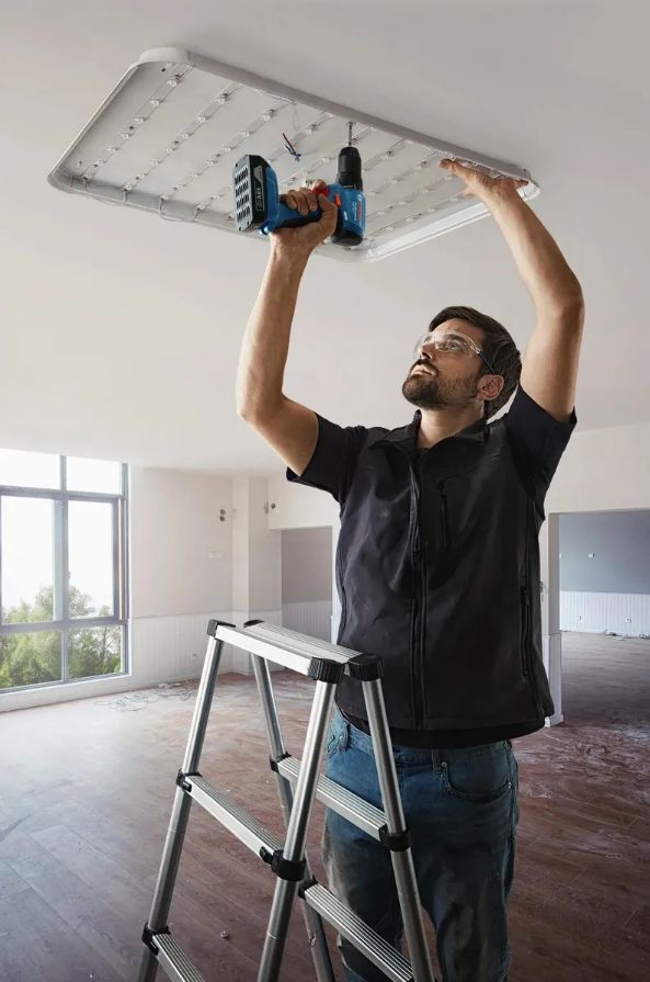 Аккумуляторный ударный шуруповерт Bosch GSB 185-LI Professional (06019K3100)