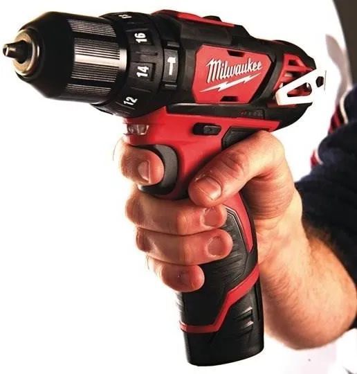 Дрель-шуруповёрт Milwaukee M12 BPD-202C 1 2.0 Ah и ЗУ 4933441940