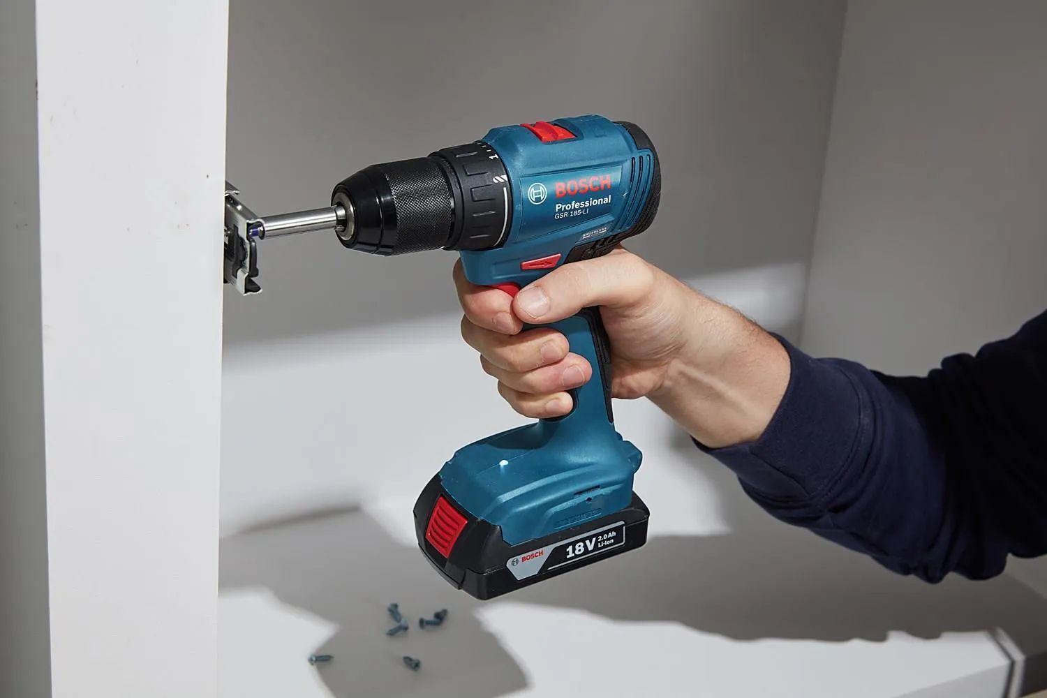 Аккумуляторный шуруповерт Bosch GSR 185-LI Professional (06019K3000)
