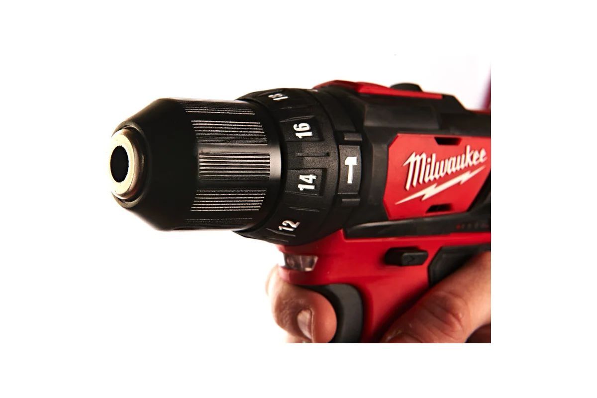 Дрель-шуруповёрт Milwaukee M12 BPD-0 без акб и ЗУ 4933441950