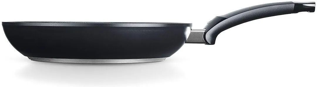 Чёрная сковорода Fissler Ceratal Classic 28Cm (157221281000)