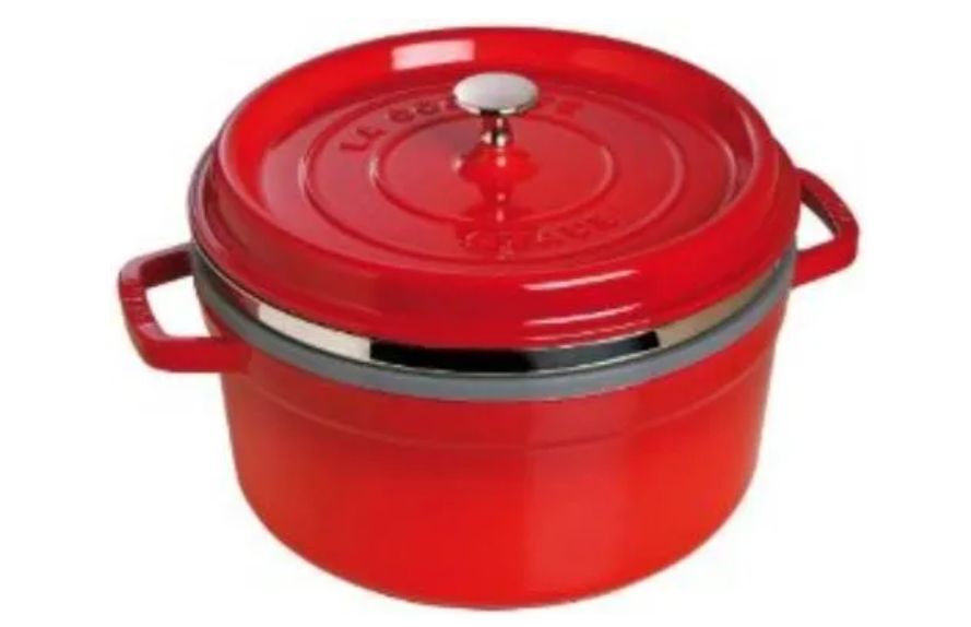 Чугунная круглая жаровня Staub Cocotte 26 см с пароваркой, вишнёвая 405106010