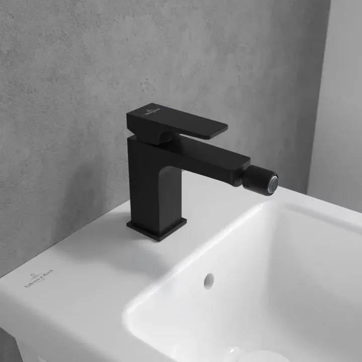 Смеситель для биде Villeroy&Boch Architectura Square с донным клапаном матовый черный (TVB125001000K5)